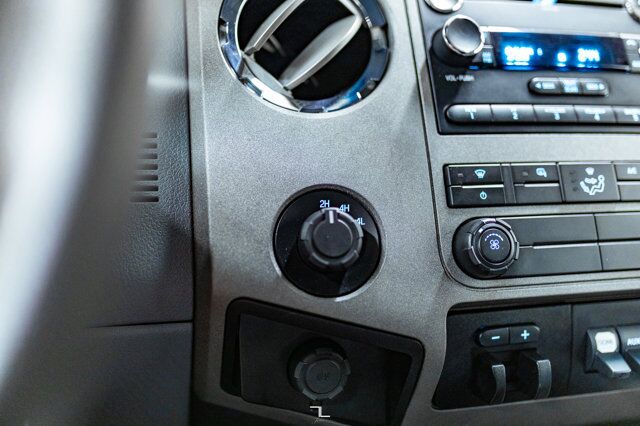 2011 Ford F-450 4x4 Crew Cab XLT Mechanics/Service Box Diesel Red Deer AB