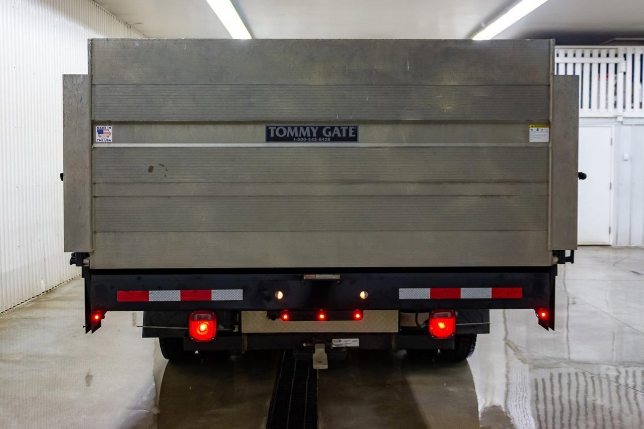 2011 Ford F-450 4x4 Super Cab XLT Deck Power Tailgate Red Deer AB