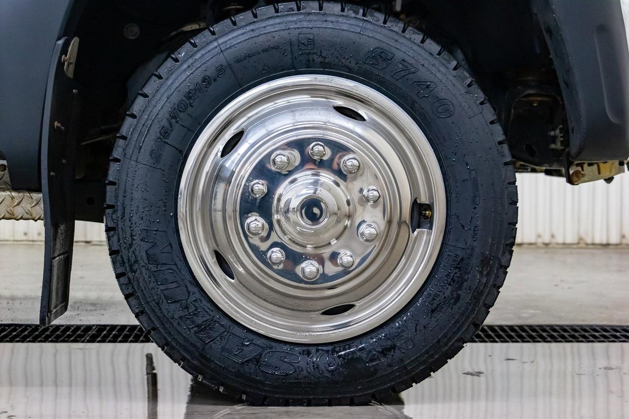 2011 Ford F-450 4x4 Super Cab XLT Deck Power Tailgate Red Deer AB