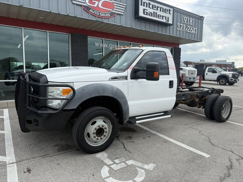 2011 Ford F-450 V10 Cab & Chassis