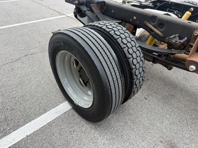 2011 Ford F-450 V10 Cab & Chassis XLT Collinsville OK