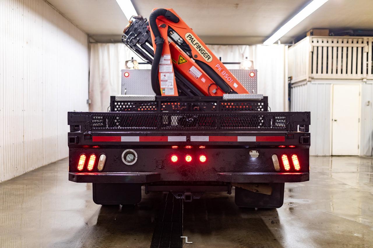 2011 Ford F-550 4x4 Crew Cab XLT Picker Diesel Red Deer AB