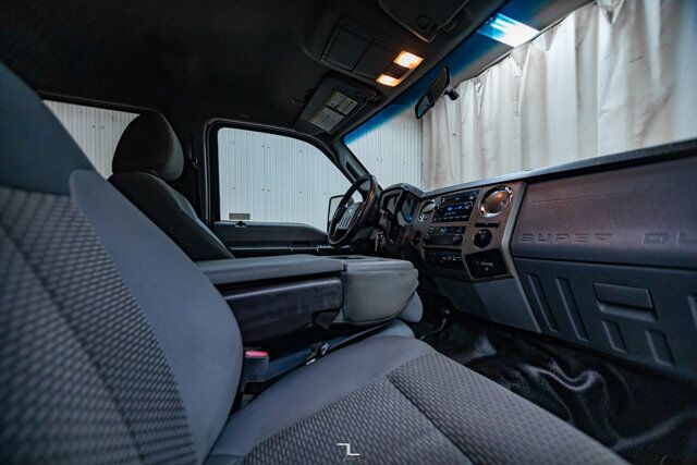 2011 Ford F-550 4x4 Crew Cab XLT Picker Diesel Red Deer AB