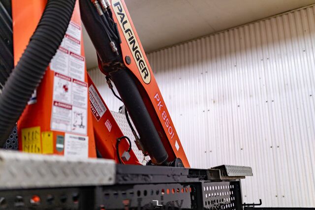 2011 Ford F-550 4x4 Crew Cab XLT Picker Diesel Red Deer AB