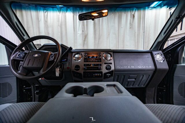 2011 Ford F-550 4x4 Crew Cab XLT Picker Diesel Red Deer AB