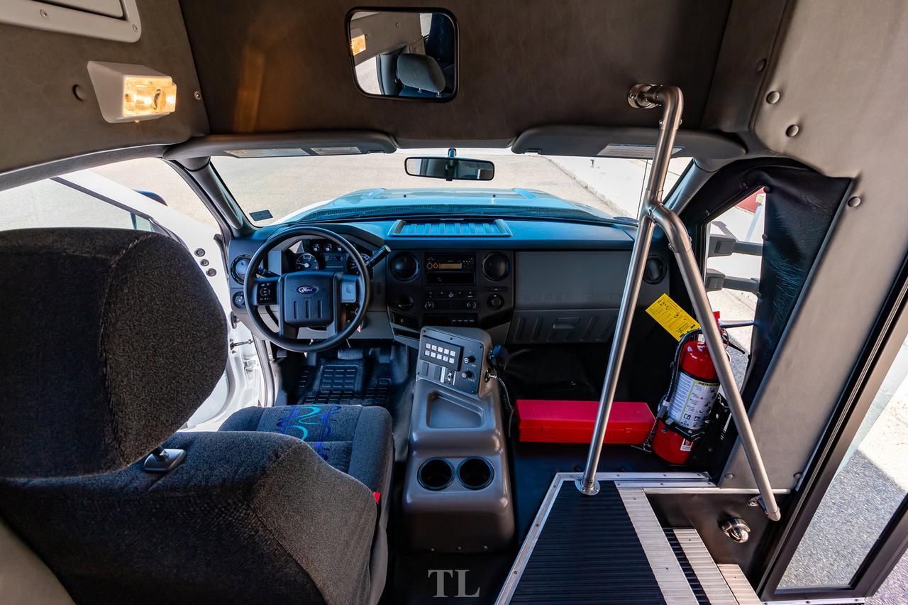 2011 Ford F-550 XL Diesel 28 Passenger Bus Bathroom PA System Red Deer AB