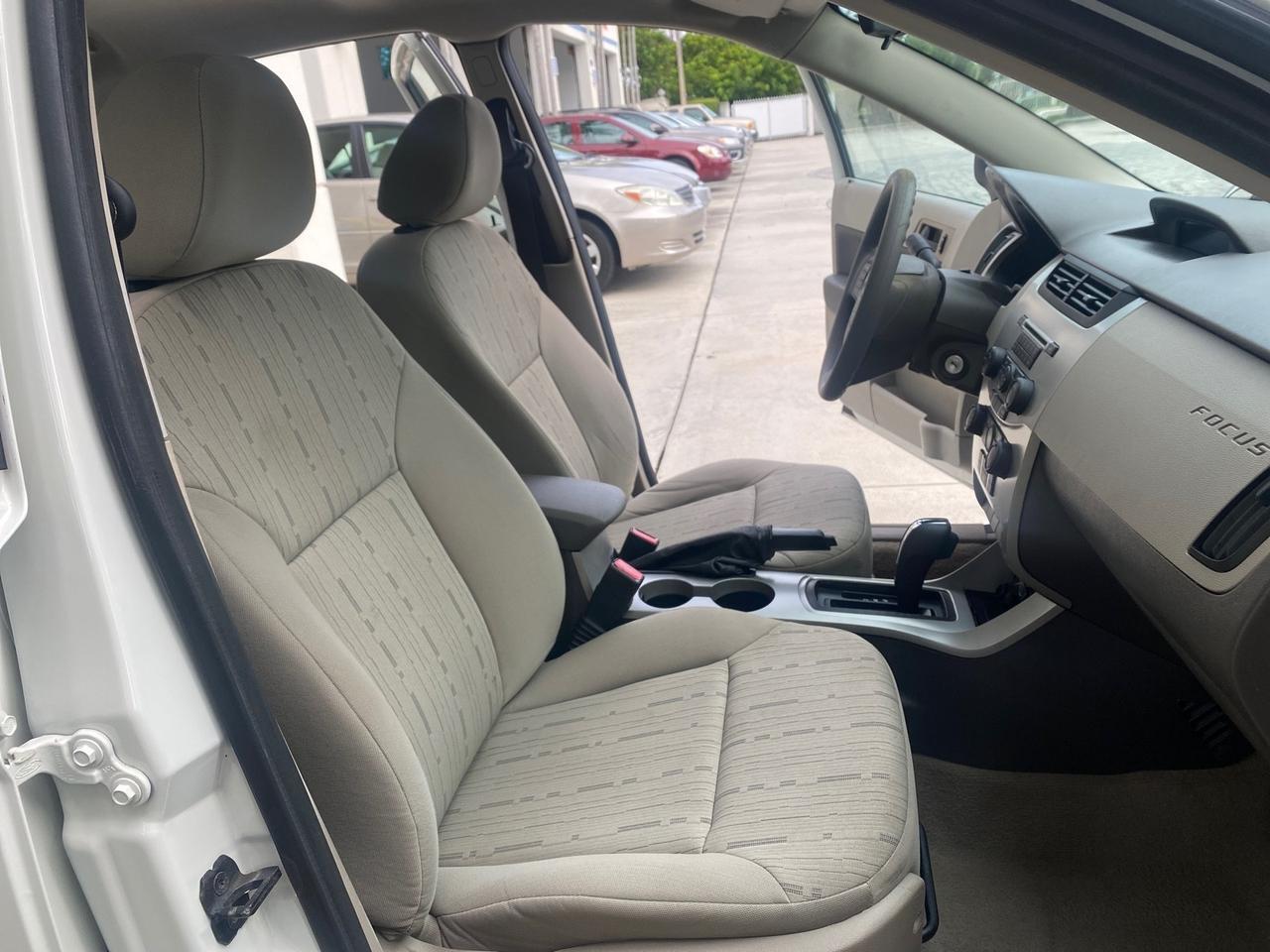 2011 Ford Focus SE LOW MILES 36,864 Pompano Beach FL