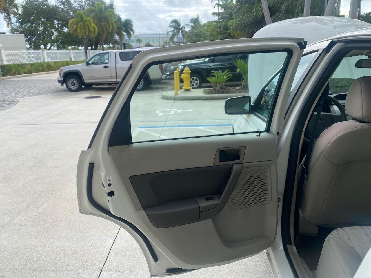2011 Ford Focus SE LOW MILES 36,864 Pompano Beach FL