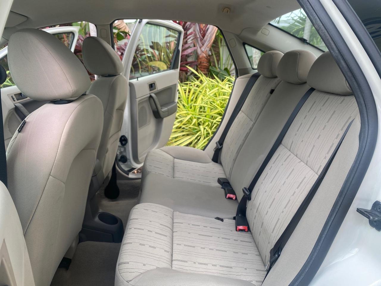 2011 Ford Focus SE LOW MILES 36,864 Pompano Beach FL