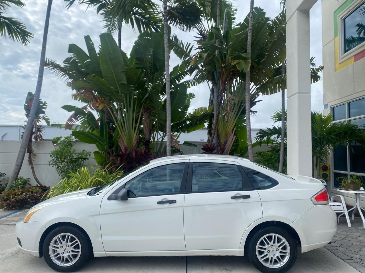 2011 Ford Focus SE LOW MILES 36,864 Pompano Beach FL