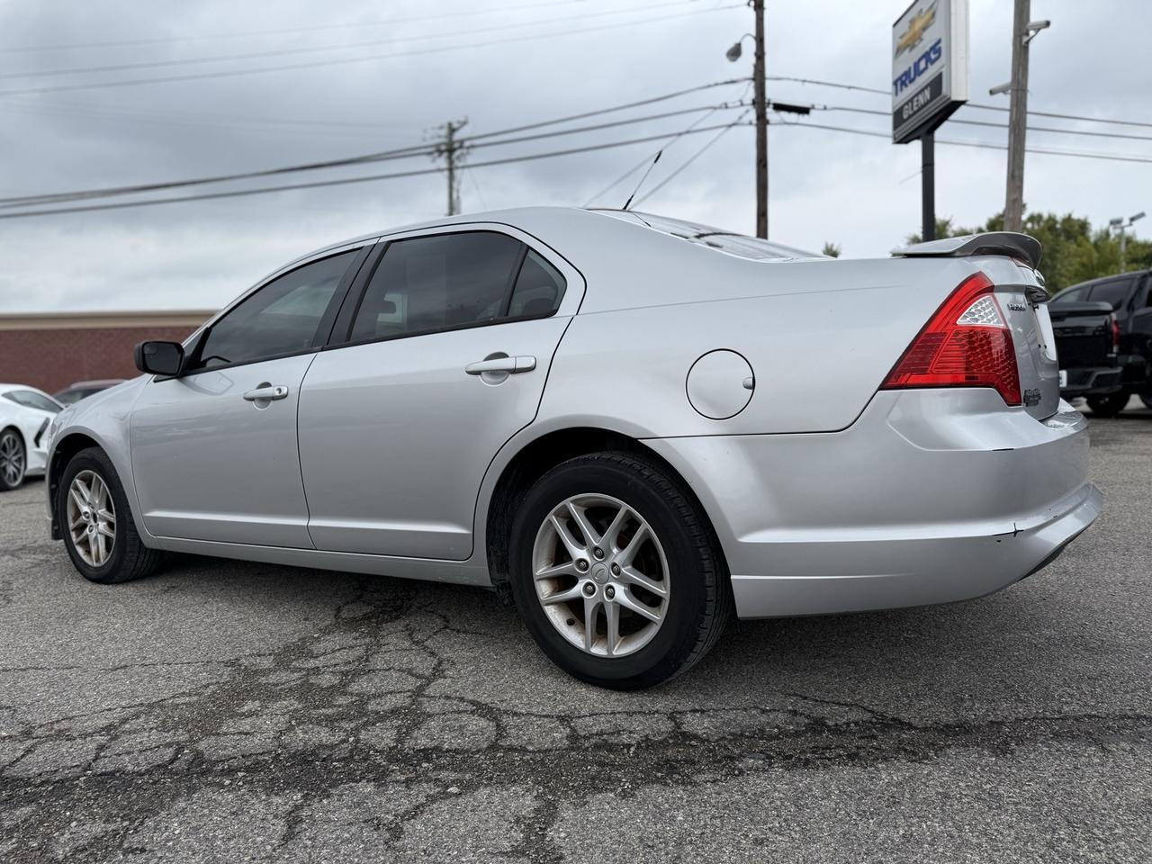 2011 Ford Fusion S Crestwood KY