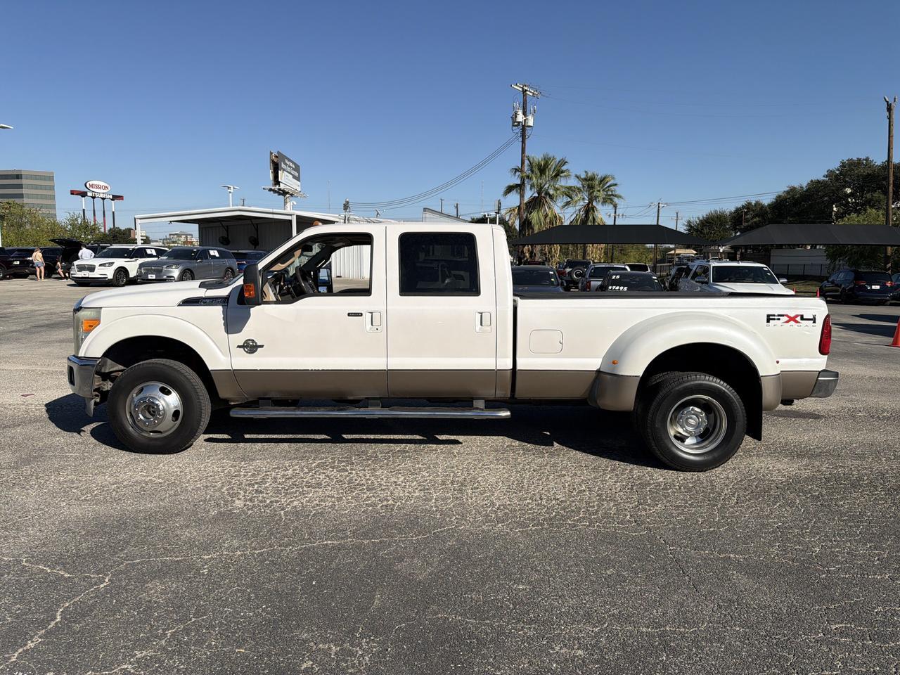 2011 Ford Super Duty F-350 DRW Lariat San Antonio TX