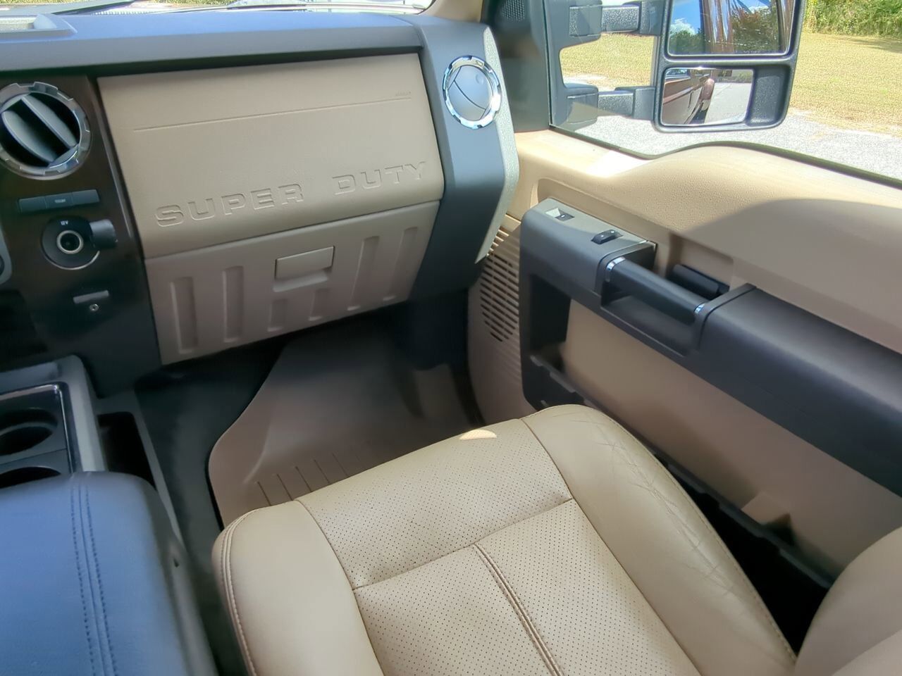 2011 Ford Super Duty F-350 DRW Lariat Winder GA
