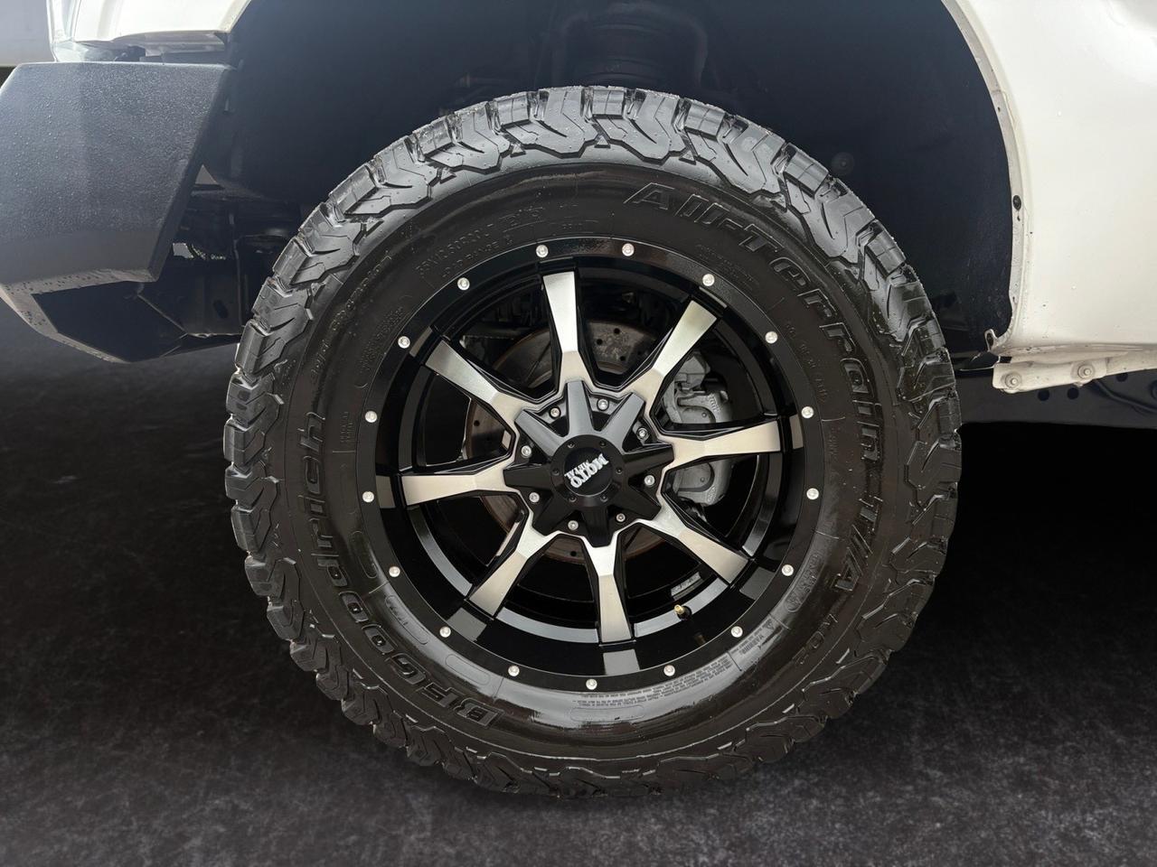 2011 Ford Super Duty F-350 SRW Lariat, BED LINER, CUSTOM MOTO METAL WHEELS, NAVIGATION, SUNROOF, REAR POWER SLIDING WINDOW, BACKUP CAMERA, TAILGATE STEP, HEATED & VENTILATED SEATS, TOW PACKAGE, LOW MILES, CLEAN CARFAX, TAKE THE ROAD WITH POWER! Virginia Beach VA