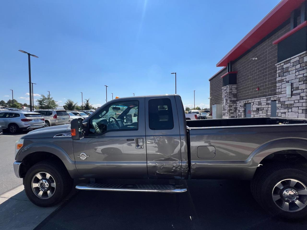 2011 Ford F-350 Lariat photo 5