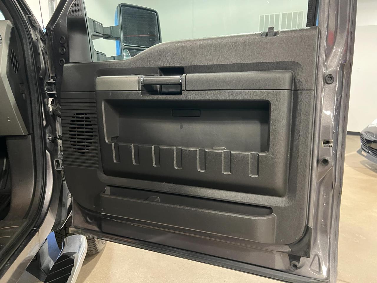 2011 Ford Super Duty F-350 SRW Lariat Parker CO