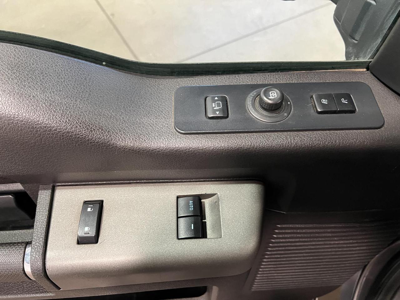 2011 Ford Super Duty F-350 SRW Lariat Parker CO