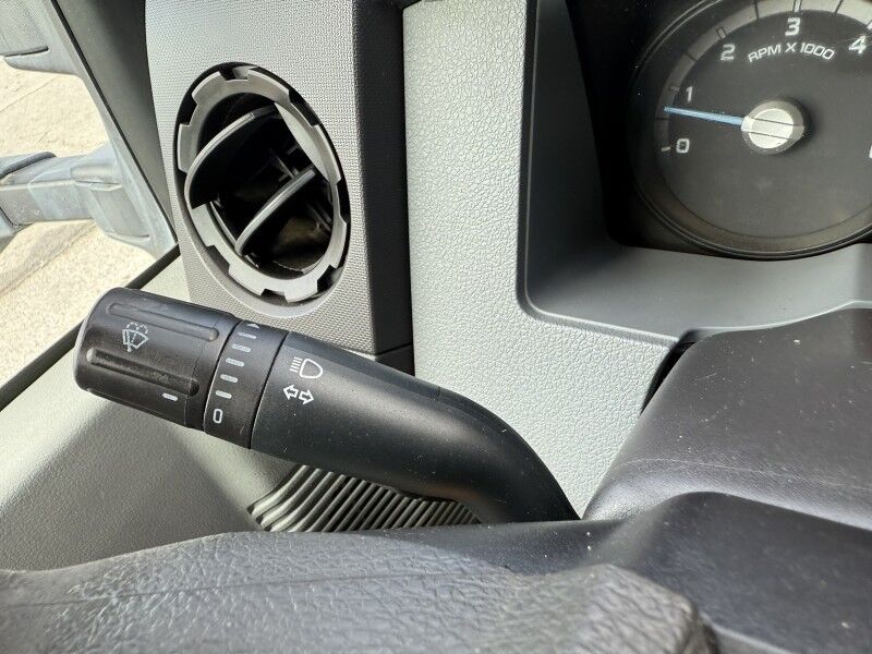 2011 Ford Super Duty F-550 V10 Flatbed XL Collinsville OK