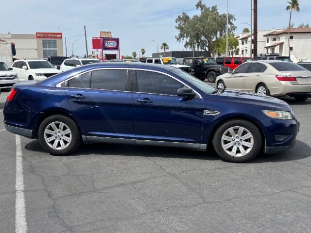 2011 Ford Taurus SE