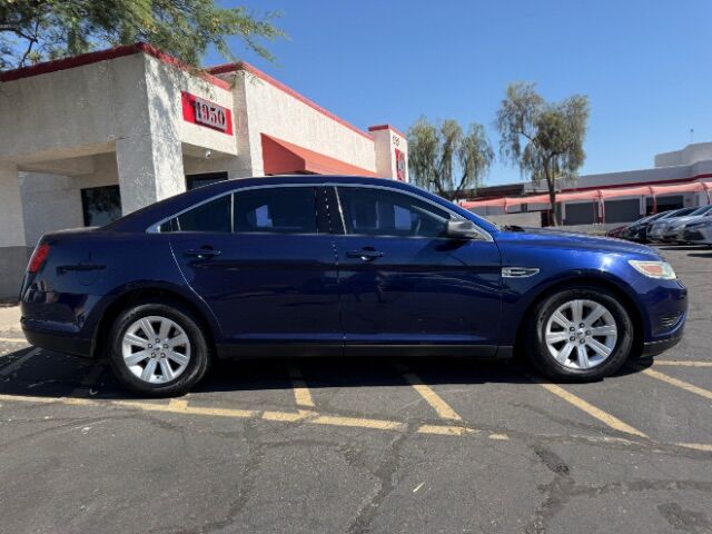 2011 Ford Taurus SE