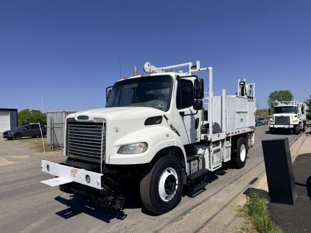 2011 Freightliner M2Service Body w Liftmoore Crane