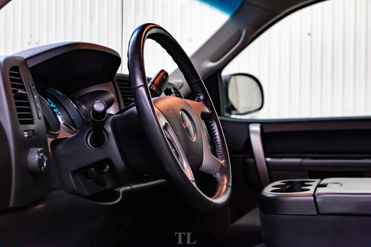 2011 GMC Sierra 1500 4x4 Crew Cab SLE Red Deer AB