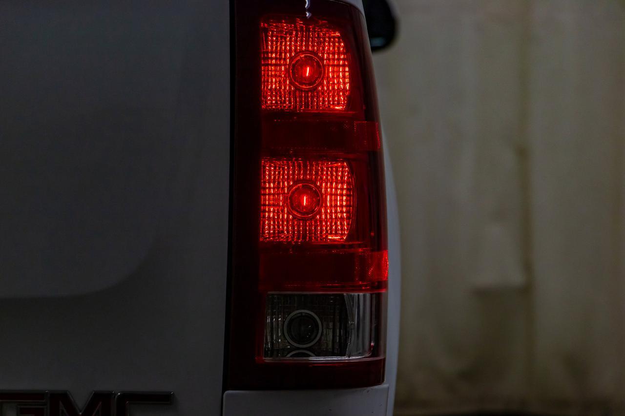 2011 GMC Sierra 1500 4x4 Crew Cab SLT GFX Leather Roof BCam Red Deer AB