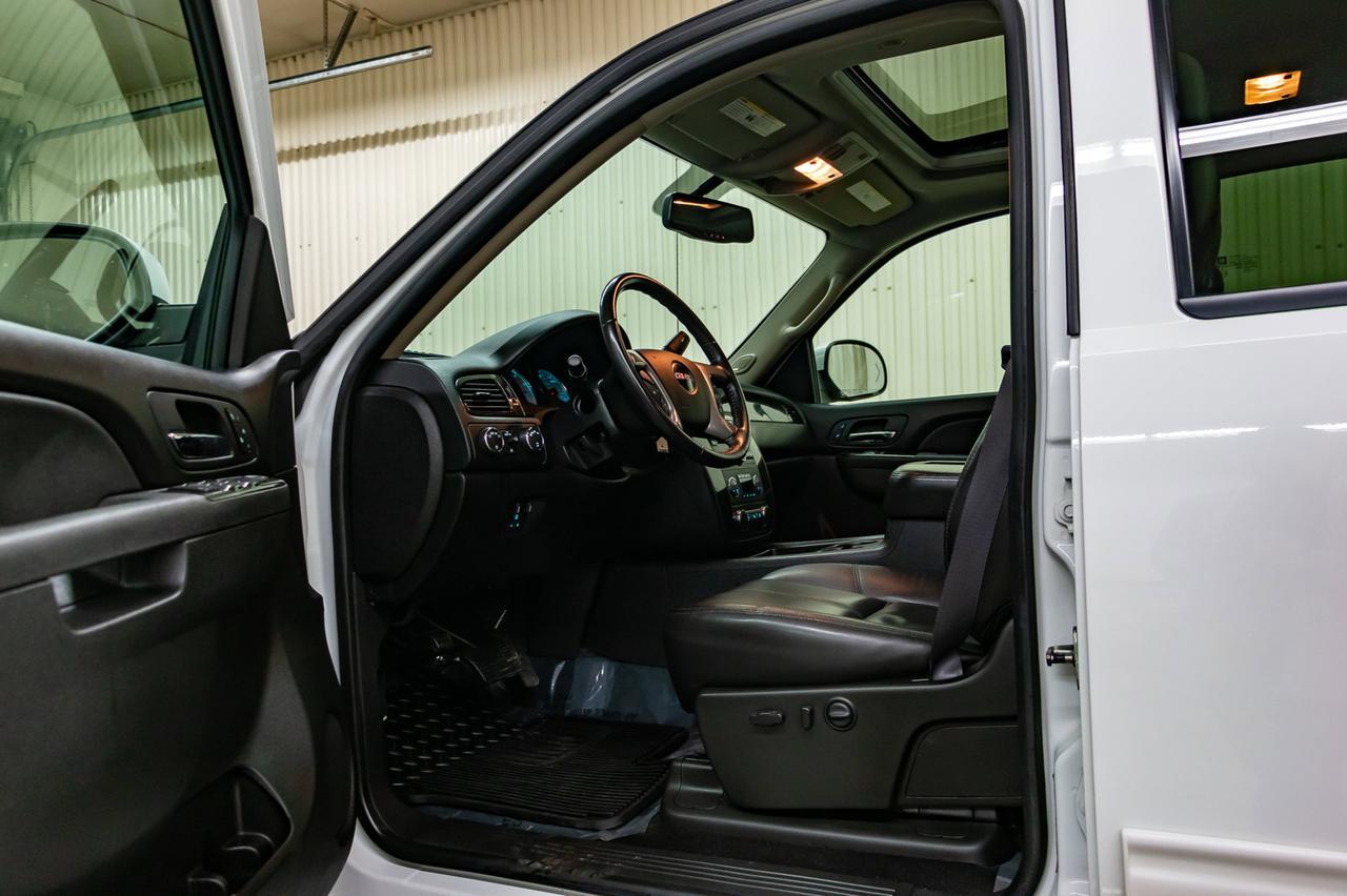 2011 GMC Sierra 1500 4x4 Crew Cab SLT GFX Leather Roof BCam Red Deer AB