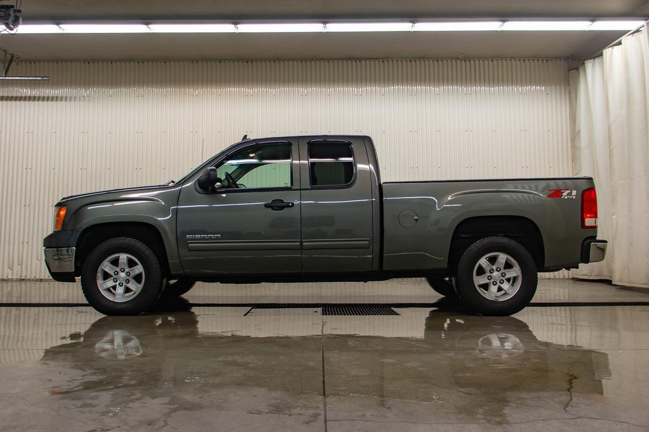 2011 GMC Sierra 1500 4x4 Ext Cab SLE Z71 Red Deer AB