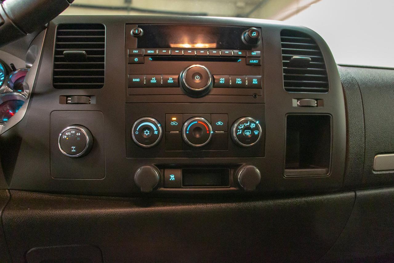 2011 GMC Sierra 1500 4x4 Ext Cab SLE Z71 Red Deer AB