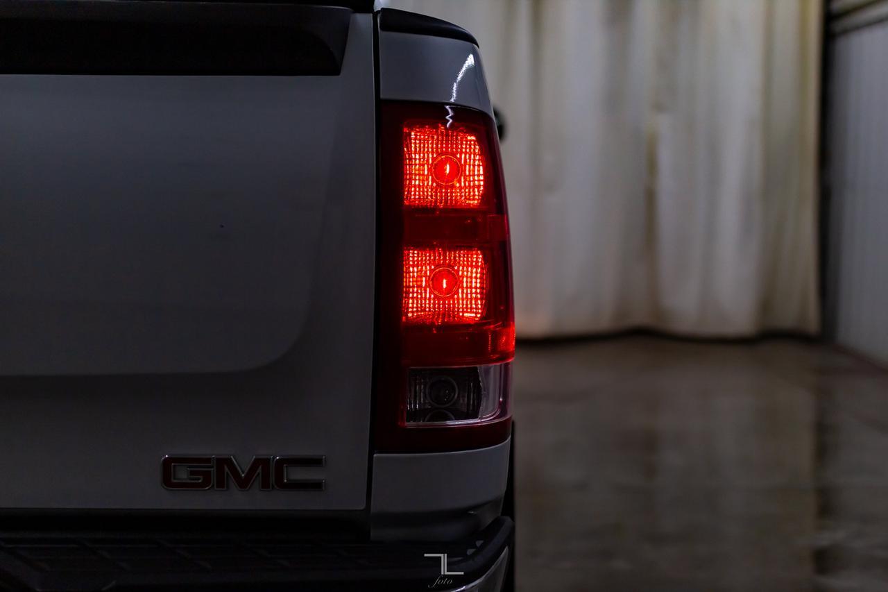 2011 GMC Sierra 1500 4x4 Reg Cab Longbox Red Deer AB