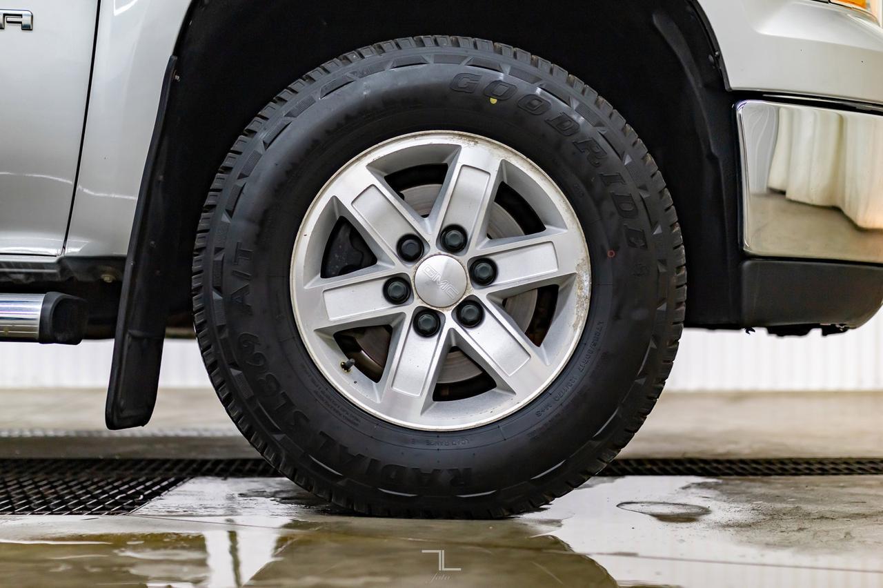 2011 GMC Sierra 1500 4x4 Reg Cab Longbox Red Deer AB