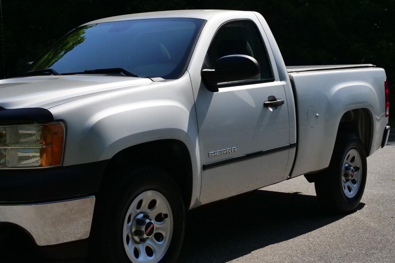 2011 GMC Sierra 1500 Work Truck / LOW MILES / Regular Cab! High Point NC