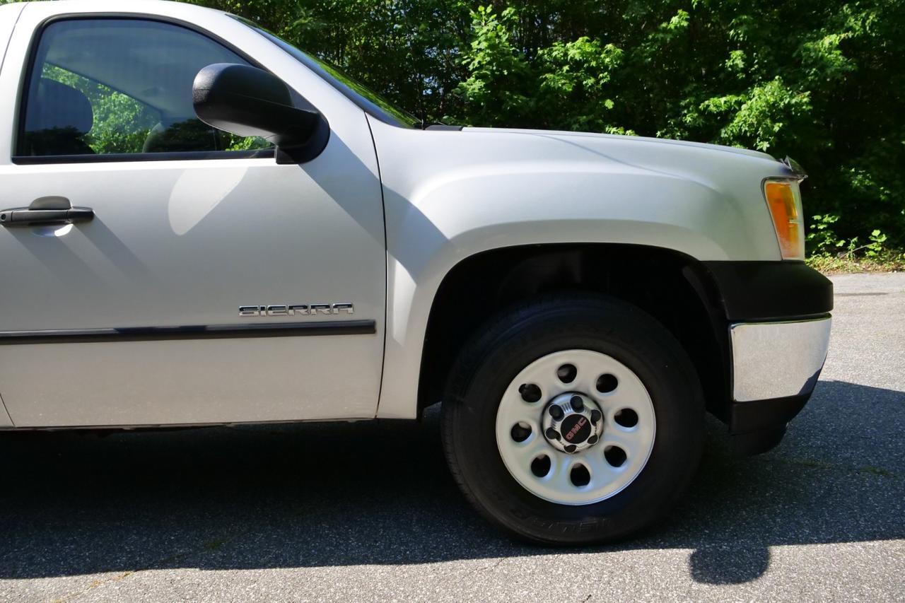 2011 GMC Sierra 1500 Work Truck / LOW MILES / Regular Cab! High Point NC