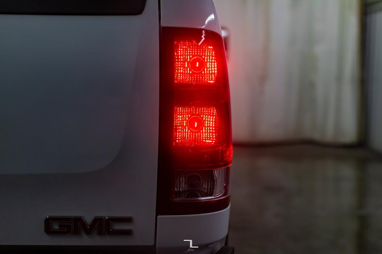 2011 GMC Sierra 2500HD 4x2 Ext Cab WT Red Deer AB