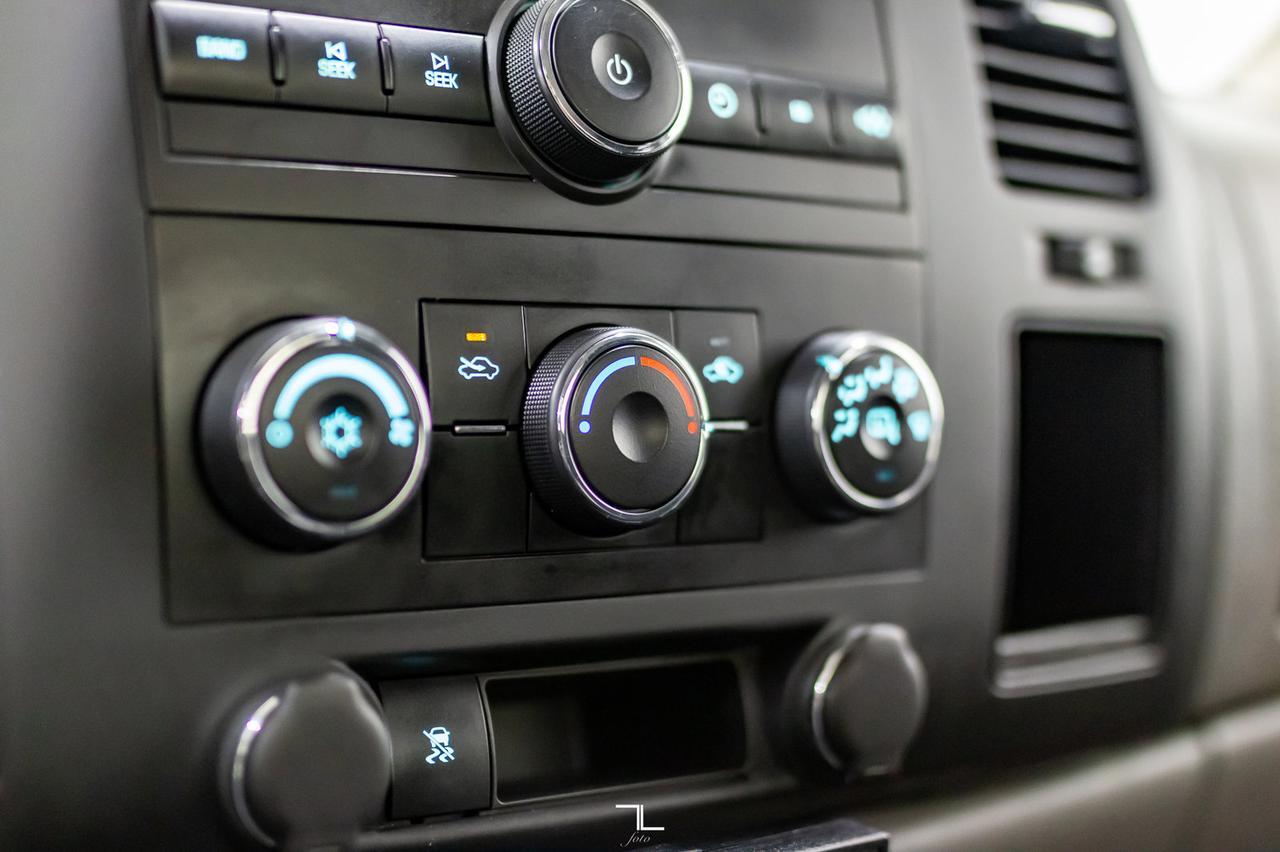 2011 GMC Sierra 2500HD 4x2 Ext Cab WT Red Deer AB