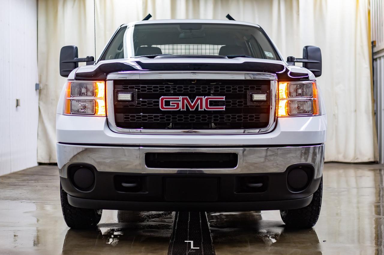 2011 GMC Sierra 2500HD 4x2 Ext Cab WT Red Deer AB