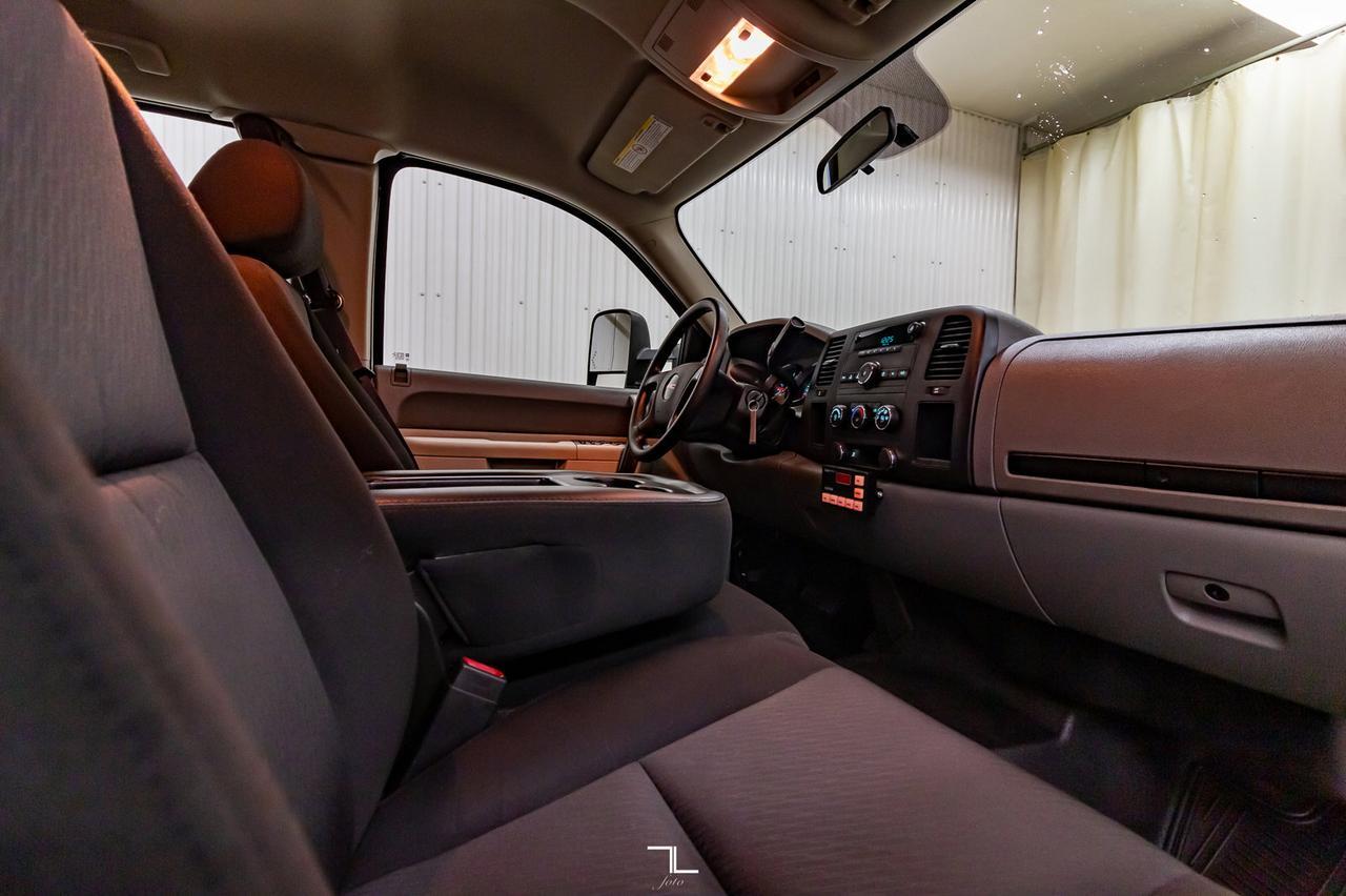 2011 GMC Sierra 2500HD 4x2 Ext Cab WT Red Deer AB