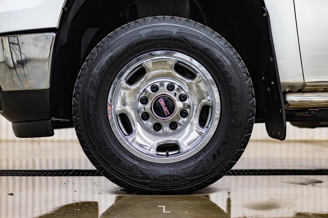 2011 GMC Sierra 2500HD 4x2 Ext Cab WT Red Deer AB