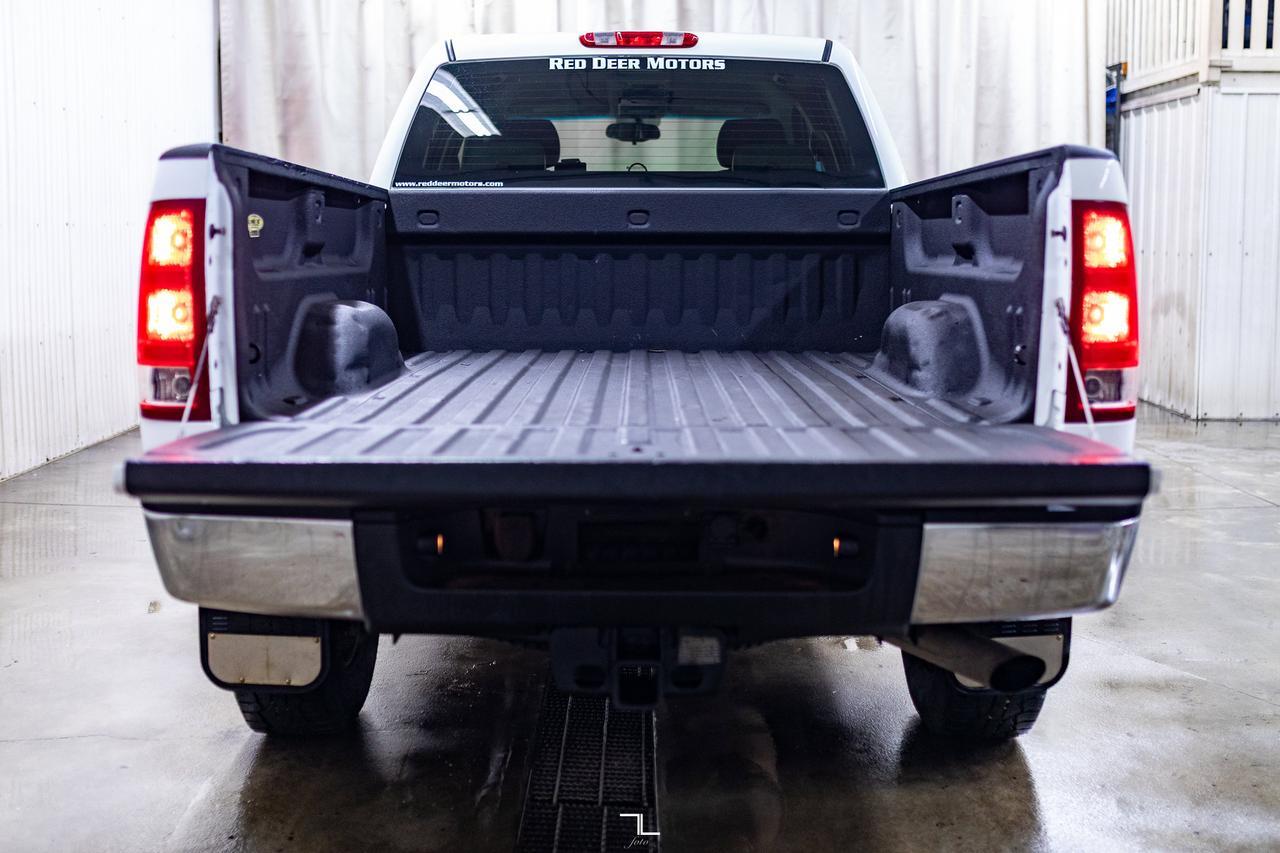 2011 GMC Sierra 2500HD 4x4 Crew Cab WT Red Deer AB