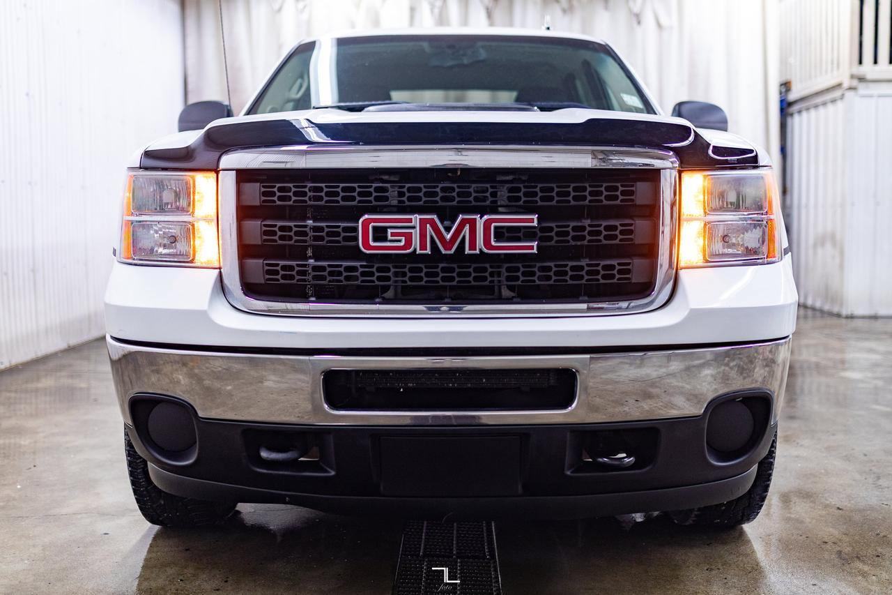 2011 GMC Sierra 2500HD 4x4 Crew Cab WT Red Deer AB