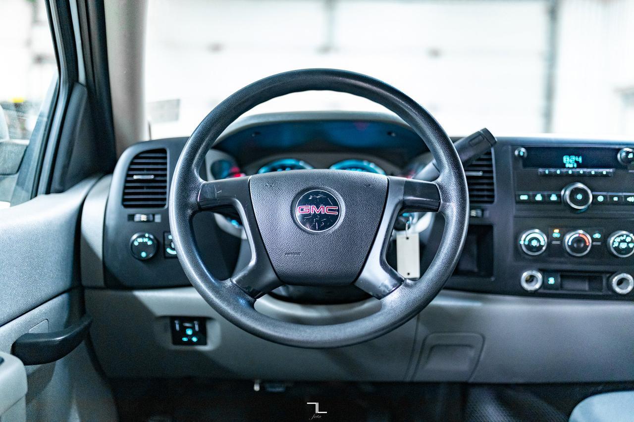 2011 GMC Sierra 2500HD 4x4 Crew Cab WT Red Deer AB