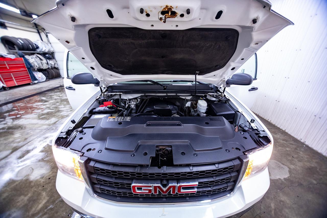2011 GMC Sierra 2500HD 4x4 Crew Cab WT Red Deer AB