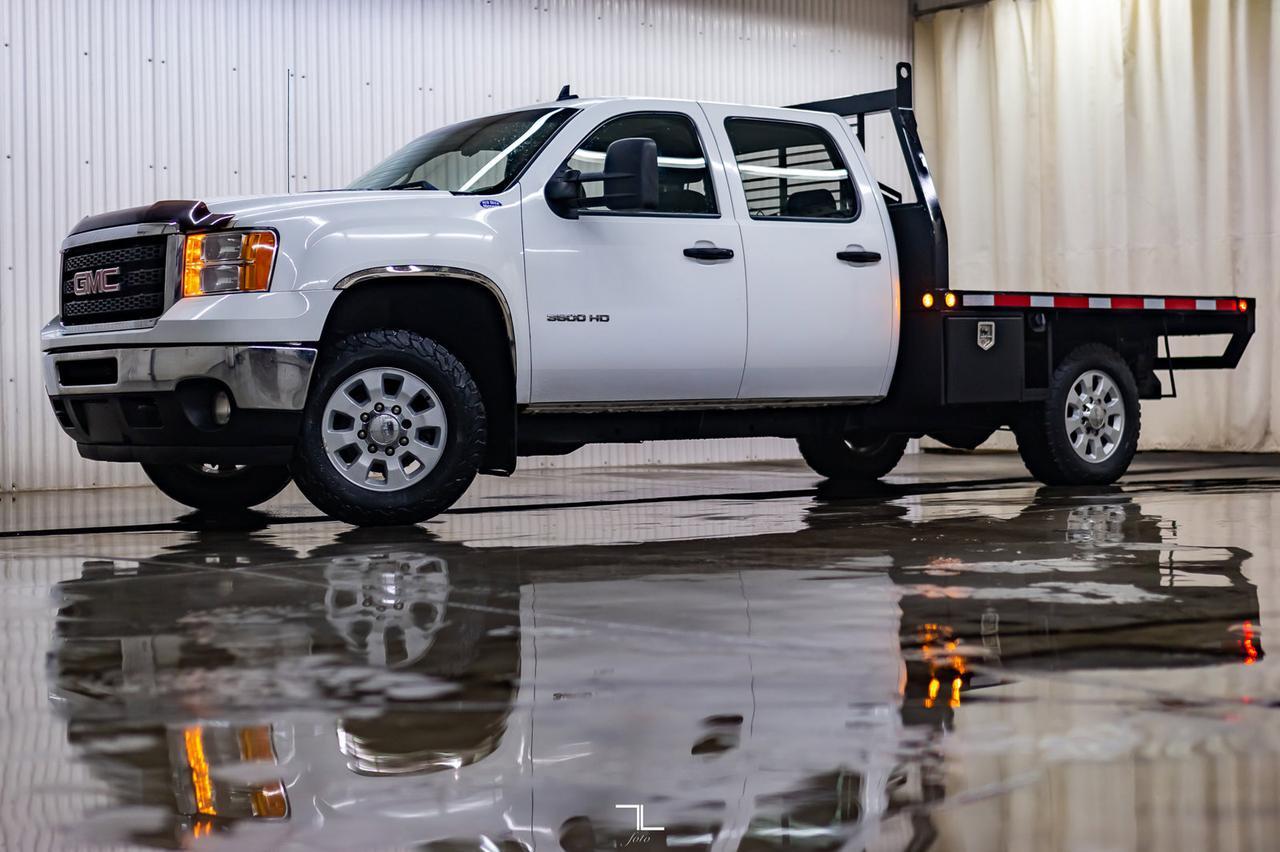 2011 GMC Sierra 3500HD 4x4 Crew Cab SLE Deck Red Deer AB