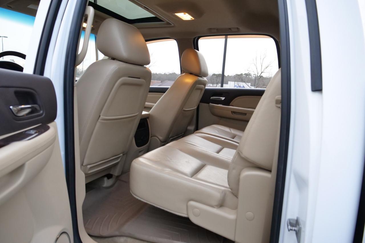 2011 GMC Sierra 3500HD Denali 4X4 / DRW / Diesel / ALLISON / Heated Seats! Lincolnton NC