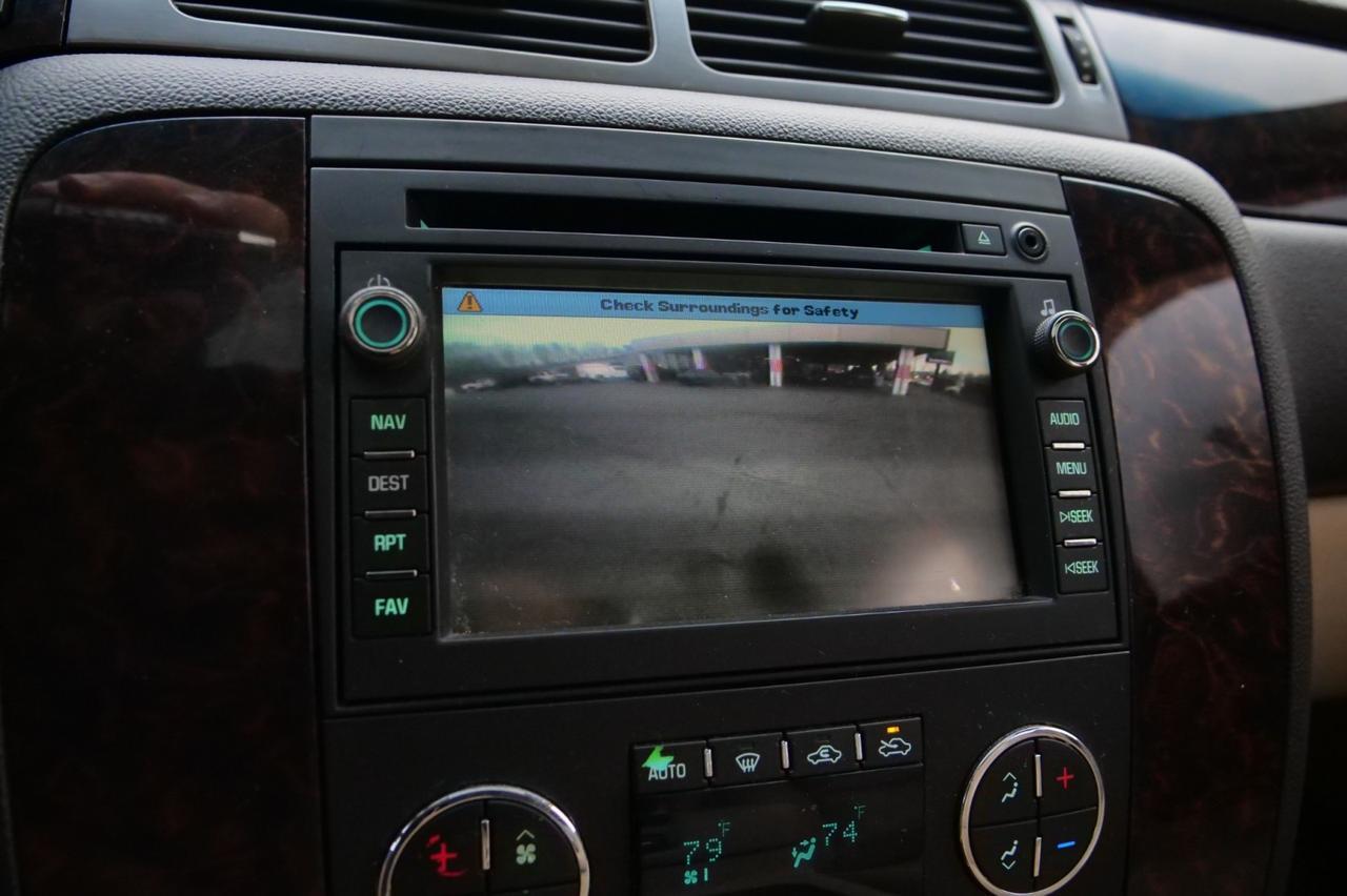 2011 GMC Sierra 3500HD Denali 4X4 / DRW / Diesel / ALLISON / Heated Seats! Lincolnton NC