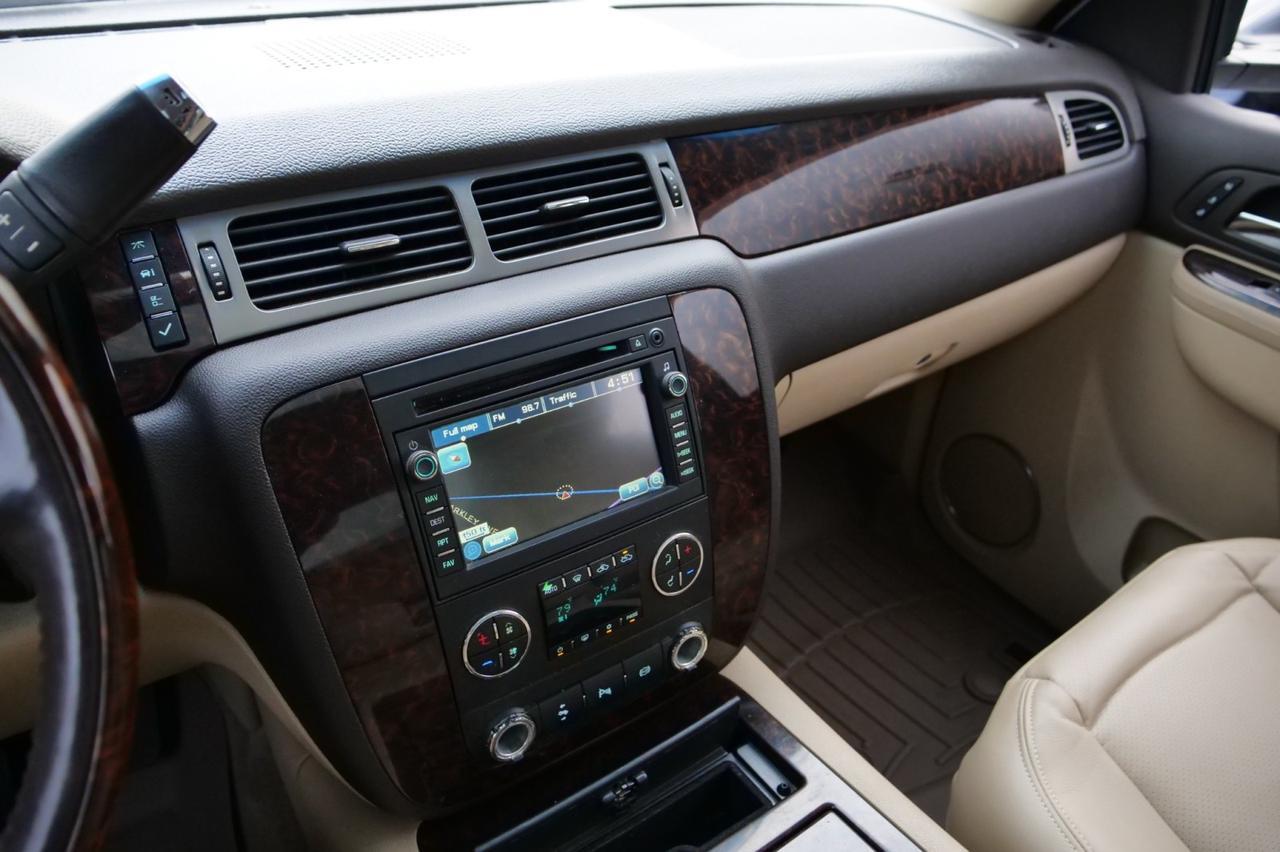 2011 GMC Sierra 3500HD Denali 4X4 / DRW / Diesel / ALLISON / Heated Seats! Lincolnton NC