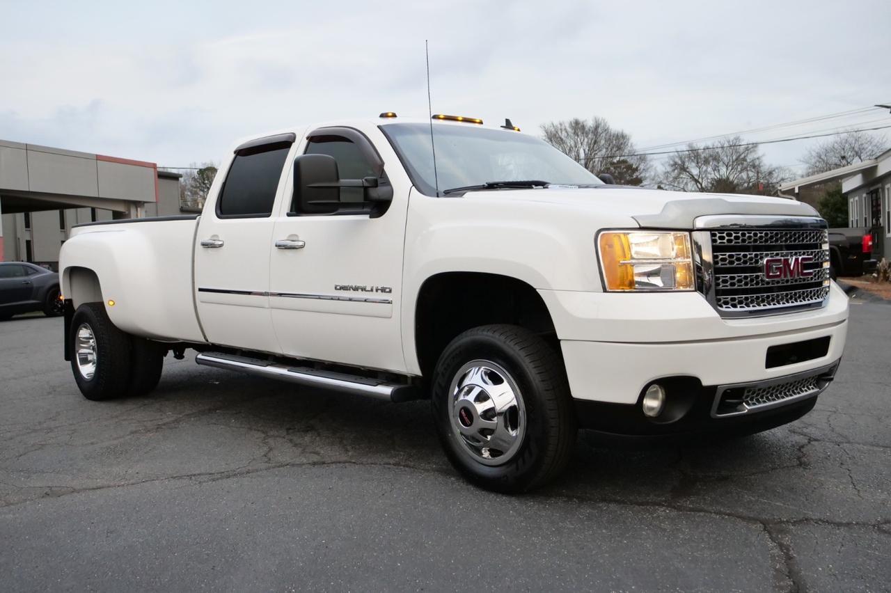 2011 GMC Sierra 3500HD Denali 4X4 / DRW / Diesel / ALLISON / Heated Seats! Lincolnton NC