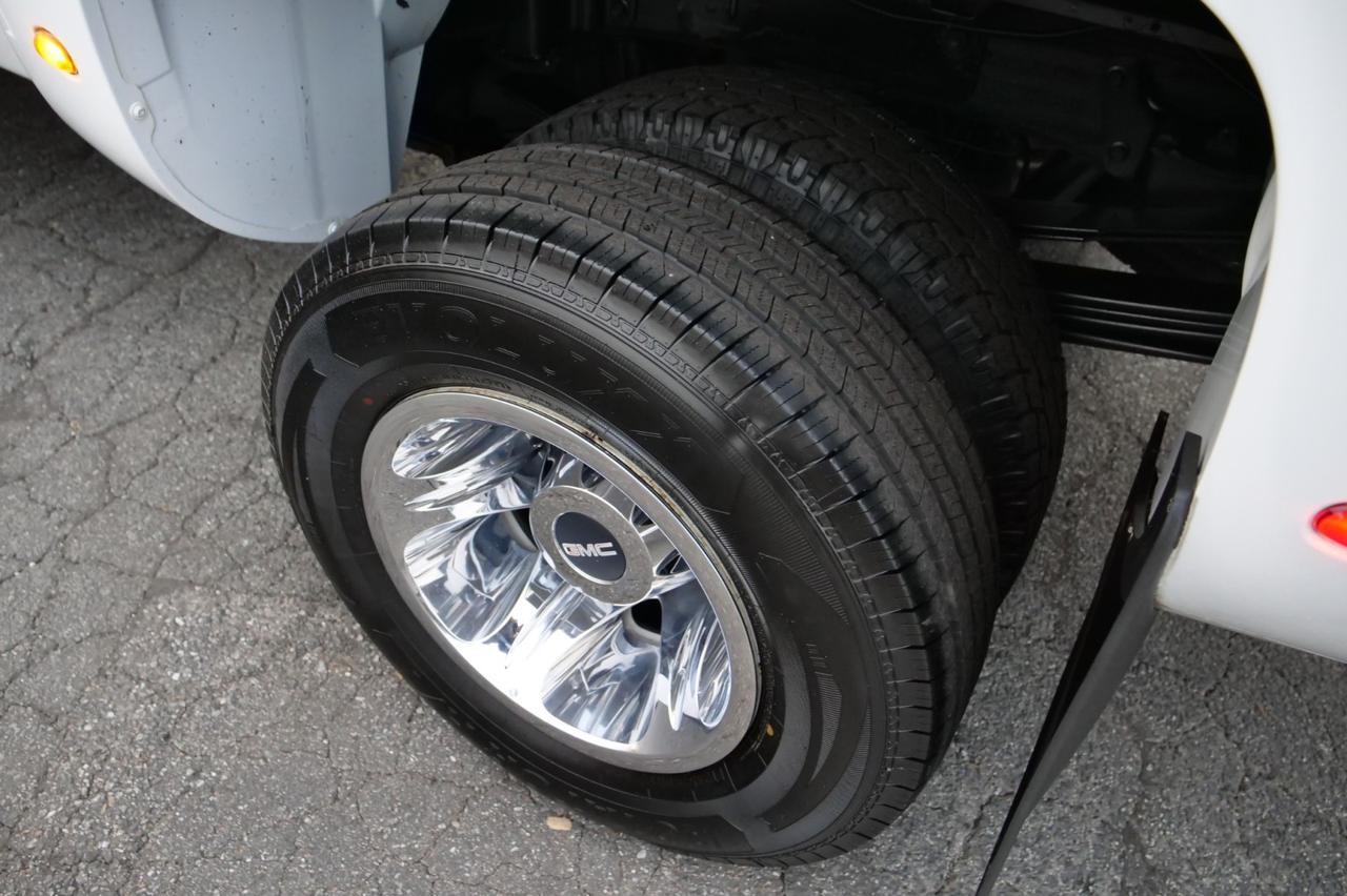 2011 GMC Sierra 3500HD Denali 4X4 / DRW / Diesel / ALLISON / Heated Seats! Lincolnton NC