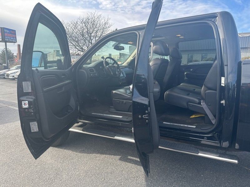 2011 GMC Sierra 3500HD Denali Worcester MA